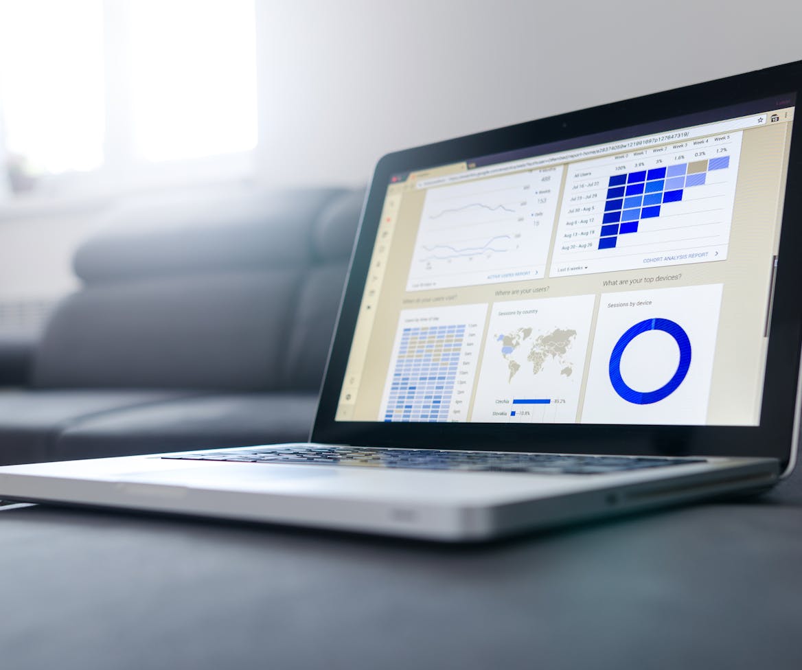 AI-powered vendor document comparison dashboard